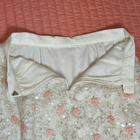 RINA diMONTELLA Vintage Blazer & Skirt set Lace and Rose Bud Embroidery Size 6 - Picture 15 of 17